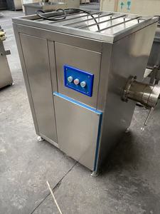 Broyeur à viande industriel 500 kg/h, corps en acier inoxydable de qualité alimentaire, hachoir à viande commercial robuste - Product Image 4