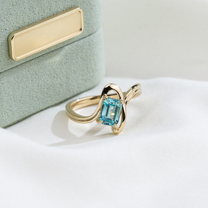 แหวนหมั้นเพชรทรงแอสเชอร์ ทองคำ 18K รุ่น MSR-2018 จาก Messi Jewelry - Product Image 1