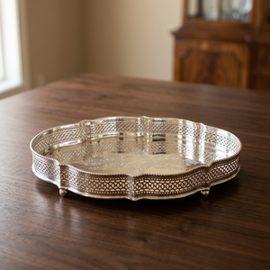 Bandeja de Servir Ovalada Vintage Ecológica de Latón Plateado con Asas |   Bandeja de Té Decorativa de EPNS |   Bandeja Grande de Estilo Antiguo - Product Image 1
