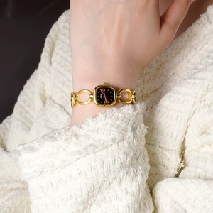 Reloj Cuadrado Dorado para Mujer, Brazalete de Eslabones Grandes Único, Esfera Blanca con Diseño de Rayos de Sol, Elegante Reloj de Pulsera de Cuarzo - Product Image 4