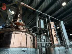 Boben Hot Verkoop Fabriek Op Maat Gemaakte Koperen Distillatie Units Koperen Kolom Nog 5000 Liter Koperen Pot Still Distilleerderij