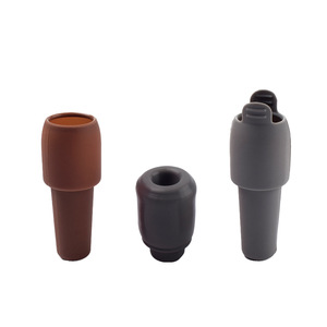 Bouchons de bouteille de vin en silicone à double étanchéité, couleurs aléatoires (rouge, gris, café), style simple - Product Image 2