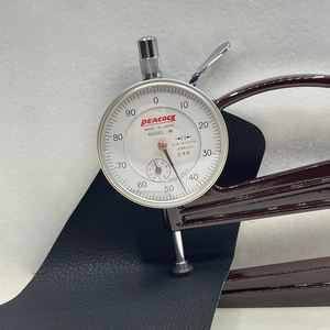 Vente flash : <span class=keywords><strong>Tissu</strong></span> en similicuir PVC 0,45 mm <span class=keywords><strong>pour</strong></span> l'intérieur automobile, cuir artificiel personnalisé gaufré <span class=keywords><strong>pour</strong></span> le revêtement de siège de voiture - Product Image 5