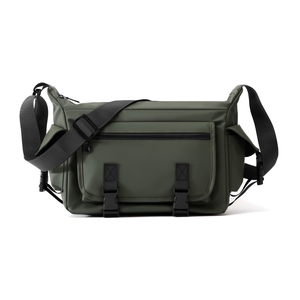กระเป๋าคาดอกแบบสะพายข้างสำหรับผู้ชาย - Product Image 1
