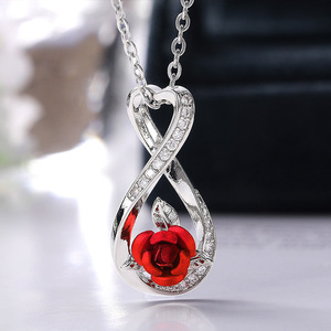 Collar con Colgante de Corazón y Flor en Dos Tonos para Mujer, Diseño Trenzado, Joyería de Moda - Product Image 6