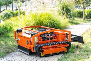 Désherbeuse professionnelle quatre temps avec positionnement GPS et excellente stabilité, très appréciée des clients - Product Image 4