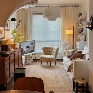 Fauteuil individuel en peau de mouton Wabi-Sabi, style design nordique, compact, pour salon, idéal pour les petits espaces - Product Image 4