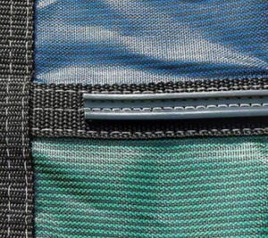 Couverture de piscine de sécurité avec œillets de verrouillage - Coupe-vent, résistante aux déchirures, bloque les débris et prévient les accidents pour les piscines familiales avec des animaux domestiques - Product Image 6