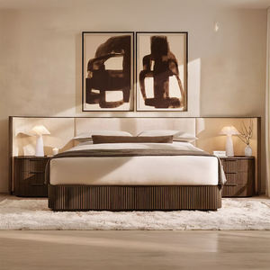 Byron Luxe Houten Kingsize Bedframe Verlengde Gestoffeerde Stof Oversized Hoofdeinde Amerikaanse Herenhuis Stijl Slaapkamermeubilair - Product Image 4