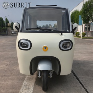 Tricycle électrique SURRIT 3 places, cabine fermée, couleur blanche, 60V 1000W, certifié CE ISO - Product Image 2