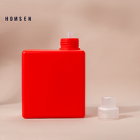 Bouteille en HDPE de 800 ml pour lessive ou nettoyant pour sols, avec pompe doseuse ou bouchon à vis avec bec verseur.