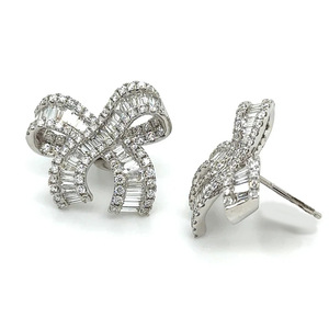 Orecchini a perno a forma di farfalla da donna, stile dolce, per uso quotidiano, accessorio per l'orecchio, gioiello alla moda per outfit. - Product Image 5