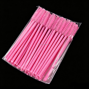 Paquete <span class=keywords><strong>de</strong></span> 50 Cepillos Desechables Rosados para <span class=keywords><strong>Pestañas</strong></span>, Varitas <span class=keywords><strong>de</strong></span> Rímel Rosadas, Herramientas Aplicadoras <span class=keywords><strong>de</strong></span> Maquillaje para Extensiones <span class=keywords><strong>de</strong></span> <span class=keywords><strong>Pestañas</strong></span> - Product Image 2