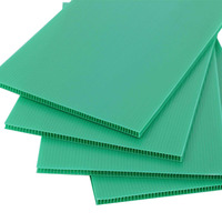 Feuille de plastique ondulé PP personnalisée avec différentes options d'épaisseur et de couleur pour l'emballage et l'impression