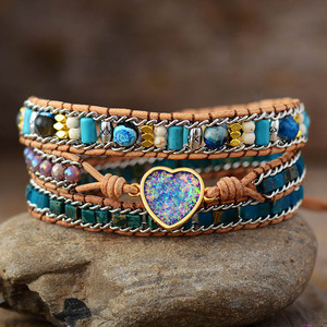 Bracelet en cuir tressé opale bleu, forme cœur, style bohème, bracelet d'amitié, cadeau, bijoux - Product Image 1