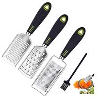 Set de 4 râpes à fromage Zester Coupe-légumes en acier inoxydable Déchiqueteur de légumes polyvalent avec brosse