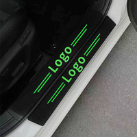 Autocollant 3D en PVC en fibre de carbone personnalisable pour voiture emblème de logo accessoire de seuil de caisse protecteur de bord de porte pour l'arrière
