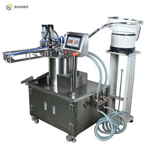 Machine de capsulage BANMO avec pompe magnétique servo à double tête, système de contrôle PLC avec écran tactile en chinois et en anglais - Product Image 2