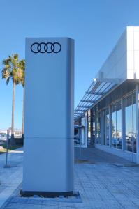 Vitrine à panneau composite en aluminium à guichet unique, antistatique et ignifuge, des dessins de conception à l'installation - Product Image 4