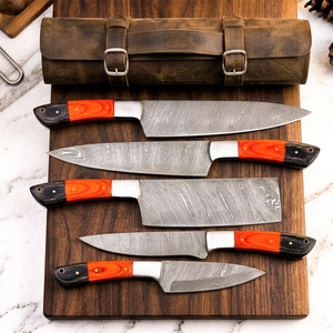 Colección de Cuchillos Culinarios Afilados con Mangos Ergonómicos, Logotipo Personalizado, Juego de Cuchillos de Cocina Profesionales Hechos a Mano de Acero de Damasco - Product Image 1