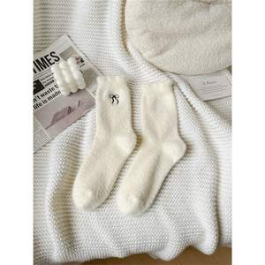 <span class=keywords><strong>Calzini</strong></span> Invernali da Donna 2025, Bianchi, Soffici, Spessi, Termici, con Fiocco Decorativo - Product Image 6