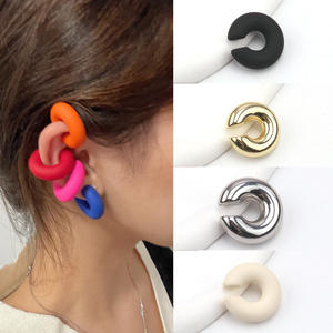 Pendientes con clip, color caramelo, acrílico mate, geométricos, forma de C, joyería unisex para fiestas - Product Image 2
