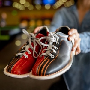 BG <span class=keywords><strong>Location</strong></span> en gros de chaussures de bowling pour hommes-Semelle intermédiaire supérieure en PU avec doublure en maille et semelle extérieure en caoutchouc pour toutes les saisons - Product Image 4