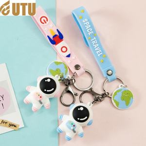 Llavero de Astronauta de Plástico Suave con Diseño de Dibujos Animados, Lindo y Creativo, Colgante para Bolsa de Pareja, Pequeño Regalo - Product Image 4