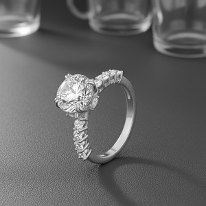 Anillo Minimalista S925 con Incrustaciones de Diamantes Redondos de Moissanita de 4mm, Anillo de Lujo Ligero con Moissanita en Todo el Círculo - Product Image 5