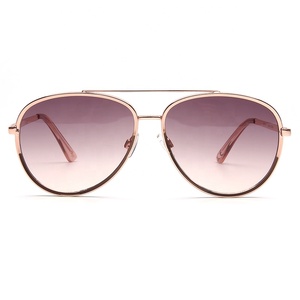 Gafas de sol con montura de Metal Unisex <span class=keywords><strong>2021</strong></span> para hombre y mujer, gafas de sol de tendencia, múltiples opciones, azul, negro, blanco, dorado, rojo, transparente, amarillo - Product Image 3