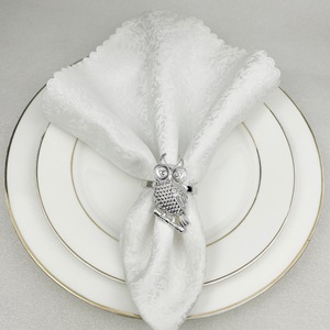 Nuovo Hotel decorazione tavolo gufo portatovagliolo placcato oro <span class=keywords><strong>uccello</strong></span> <span class=keywords><strong>aquila</strong></span> per fibbia a tema animale metallo portatovaglioli intagliato a mano incisione - Product Image 2