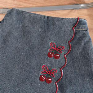 ชุดเสื้อผ้าเด็กผู้หญิงสุดน่ารัก ชุดฤดูร้อนลายสัตว์ เสื้อแขนกุดคอปก กางเกงยีนส์ขาสั้น สไตล์ลำลอง ระบายอากาศได้ดี ชุดสองชิ้น - Product Image 5