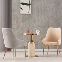 Chaise de salle à manger de luxe de style italien, design minimaliste moderne, cadre en acier nordique, chaise de restaurant haut de gamme avec dossier