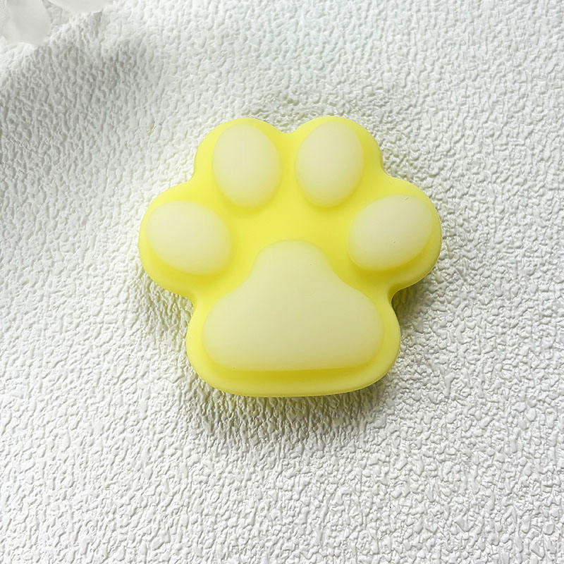 สีเหลือง