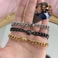 Bracelet en acier inoxydable à maillons cubains tendance pour femmes, personnalisé avec projection photo, OEM/ODM Qiuhan
