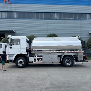 Citerne à carburant en aluminium 4x2 d'une capacité de 10 000 litres pour le transport de pétrole brut, d'hydrocarbures corrosifs et de produits chimiques, camion-citerne à essence - Product Image 2