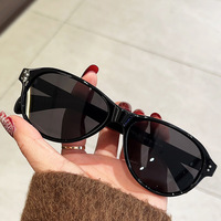 Nouvelle Collection : Lunettes de Soleil Designer Femme, Style Oeil de Chat Tendance, Ovales, Rivets, Style Jeune, Y2K, Gafas