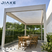 Pergola bioclimatique Jiake avec toit à lames motorisées et panneaux latéraux en verre trempé pour salle à manger extérieure, jardin, gazebo