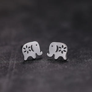 Boucles d'oreilles éléphant mignonnes en alliage, bijoux unisexes à la mode, forme d'animal blanc champagne - Product Image 3