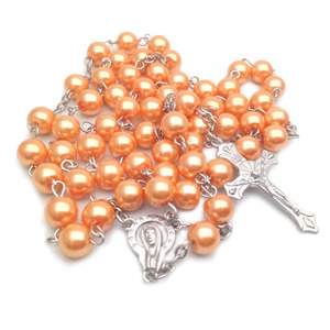 Classico <span class=keywords><strong>Rosario</strong></span> Cristiano con Perle Rosse, Croce e Scritture Sacre, Collana con Catena, Regalo Religioso Cattolico per Anniversario - Product Image 4