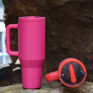 Tasse de voyage isolée étanche 30oz gobelet à café en paille à rabat en acier inoxydable avec poignée - Product Image 3