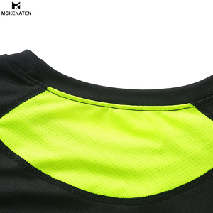 Magliette Sportive a Maniche Lunghe da Uomo per Fitness, Abbigliamento Sportivo Aderente da Palestra per Uomo - Product Image 4