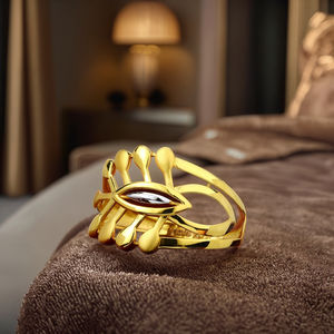 Anillo de Oro con Acento de Marquesa Audaz |   Diseño de Marco de Pétalos de Moda para Mujer |   Joyería de Oro Amarillo de 2.570 Gramos - Product Image 1