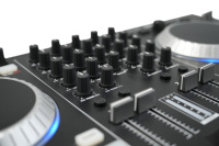 Accuracy Pro Audio MIDI-1311 Contrôleur DJ Professionnel à 4 Canaux / Console Audio Table de Mixage Lecteur DJ MIDI