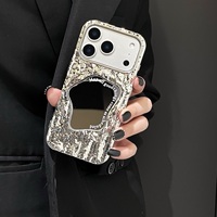 Coque de téléphone iPhone effet miroir irrégulier 3D texturé froissé – Accessoire de luxe pour iPhone 11 12 13 14 15 16 17 Pro Max