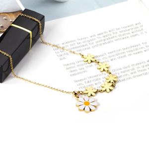 Nuevo Collar de Cadena con Flores de Verano, Collar con Colgante de Acero Inoxidable Chapado en Oro de 18K, Regalo para Mujer - Product Image 5