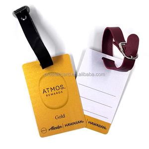 Impression personnalisée d'étiquettes suspendues en <span class=keywords><strong>PVC</strong></span>, cartes en plastique avec <span class=keywords><strong>code</strong></span> QR unique, étiquettes à bagages en <span class=keywords><strong>PVC</strong></span> rigide pour cadeaux promotionnels - Product Image 1