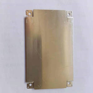 Profil de dissipation thermique en aluminium Melt Eruption avec couvercle de protection et connecteur de montage - Product Image 1