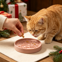 Nouveau design de Noël Hiver 2026 : Gamelle de léchage pour animaux de compagnie, mangeoire lente, tapis de léchage alimentaire à ventouse pour chiens et chats