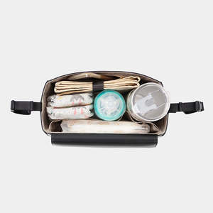 Sac d'accessoires pour poussette en cuir végétalien de conception personnalisée haut de gamme, organisateur pour bébé en PU avec porte-gobelet, sacs à couches pour maman - Product Image 3